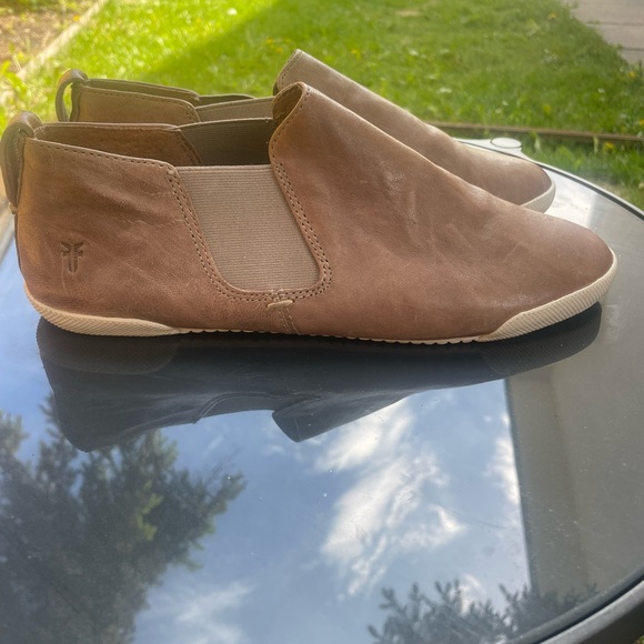 Frye Leather Chelsea Booties Melanie Chelsea Size 9M - Picture 6 of 11